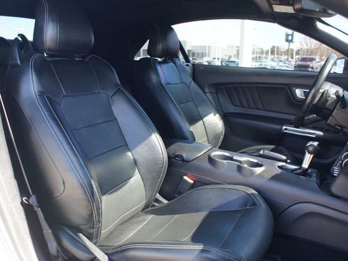 Used 2020 Ford Mustang Premium image 20