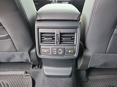 New 2026 Subaru Outback Limited image 8