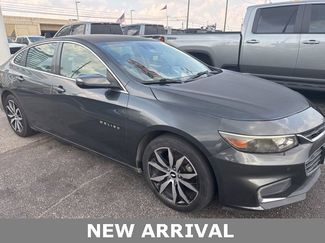 Used 2016 Chevrolet Malibu LT image 1