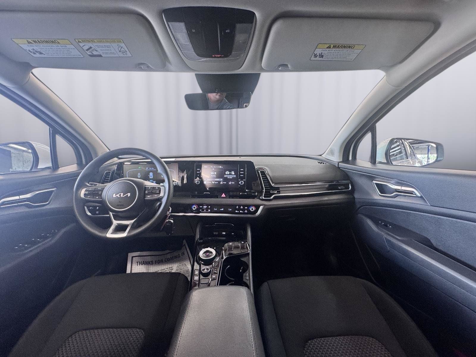 Certified 2025 Kia Sportage LX AWD/4WD image 31