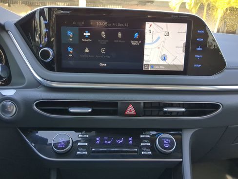 Used 2022 Hyundai Sonata Limited image 25