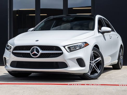 Used 2019 Mercedes-Benz A 220 image 1