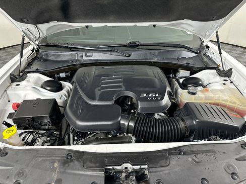 Used 2022 Dodge Charger SXT image 32