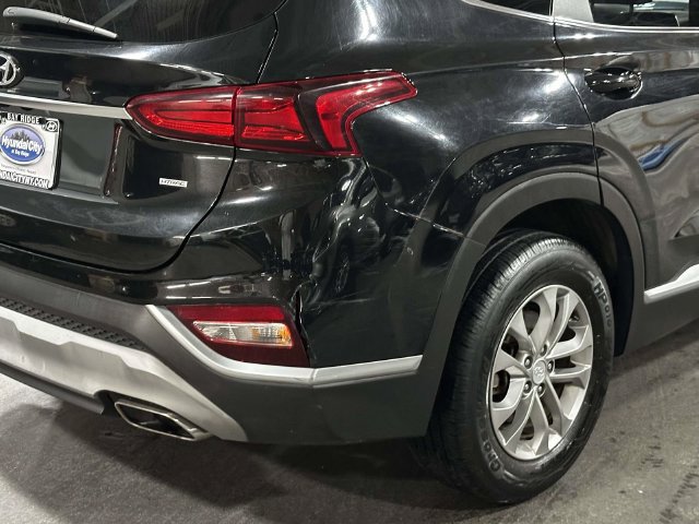 Used 2020 Hyundai Santa Fe SE AWD/4WD image 11