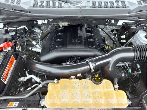 Used 2015 Ford F150 Platinum w/ Equipment Group 701A Luxury image 20