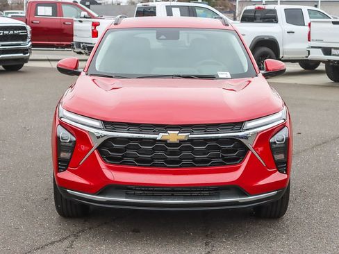 New 2026 Chevrolet Trax LT w/ Sunroof Package image 6