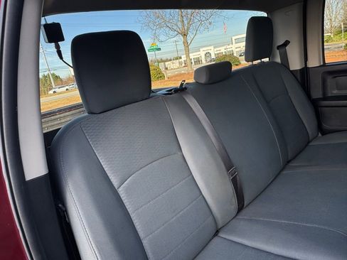 Used 2016 RAM 2500 Tradesman w/ Chrome Appearance Group image 20