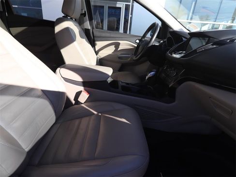 Used 2018 Ford Escape Titanium w/ Ford Safe & Smart Package image 22