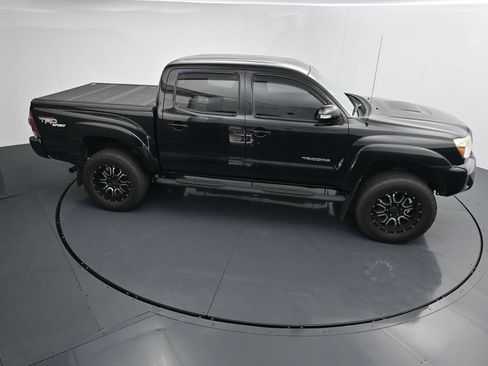 Used 2013 Toyota Tacoma 4x4 Double Cab w/ TRD Sport Pkg image 29