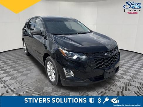 Used 2019 Chevrolet Equinox LS w/ LS Convenience Package FWD image 3