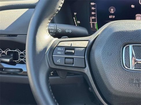 Used 2025 Honda Accord Sport image 25