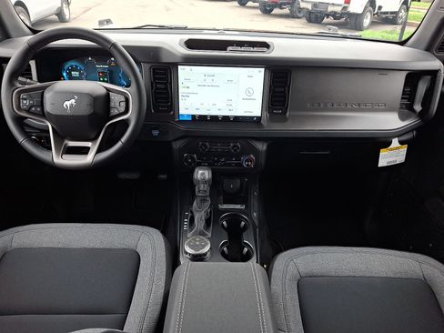 New 2026 Ford Bronco Big Bend w/ Black Appearance Package image 15