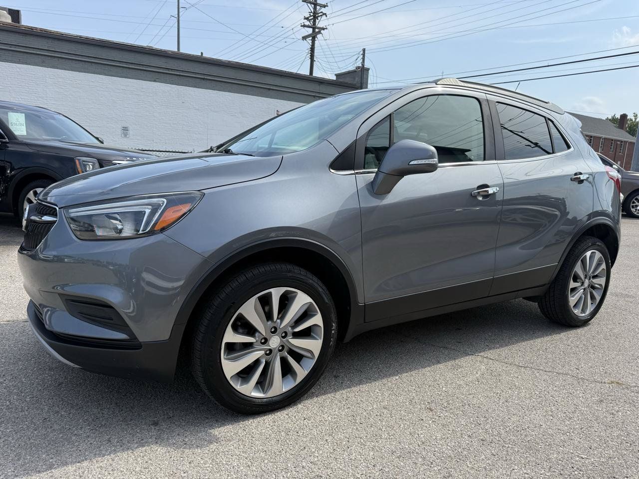 Used 2019 Buick Encore Preferred AWD/4WD image 2