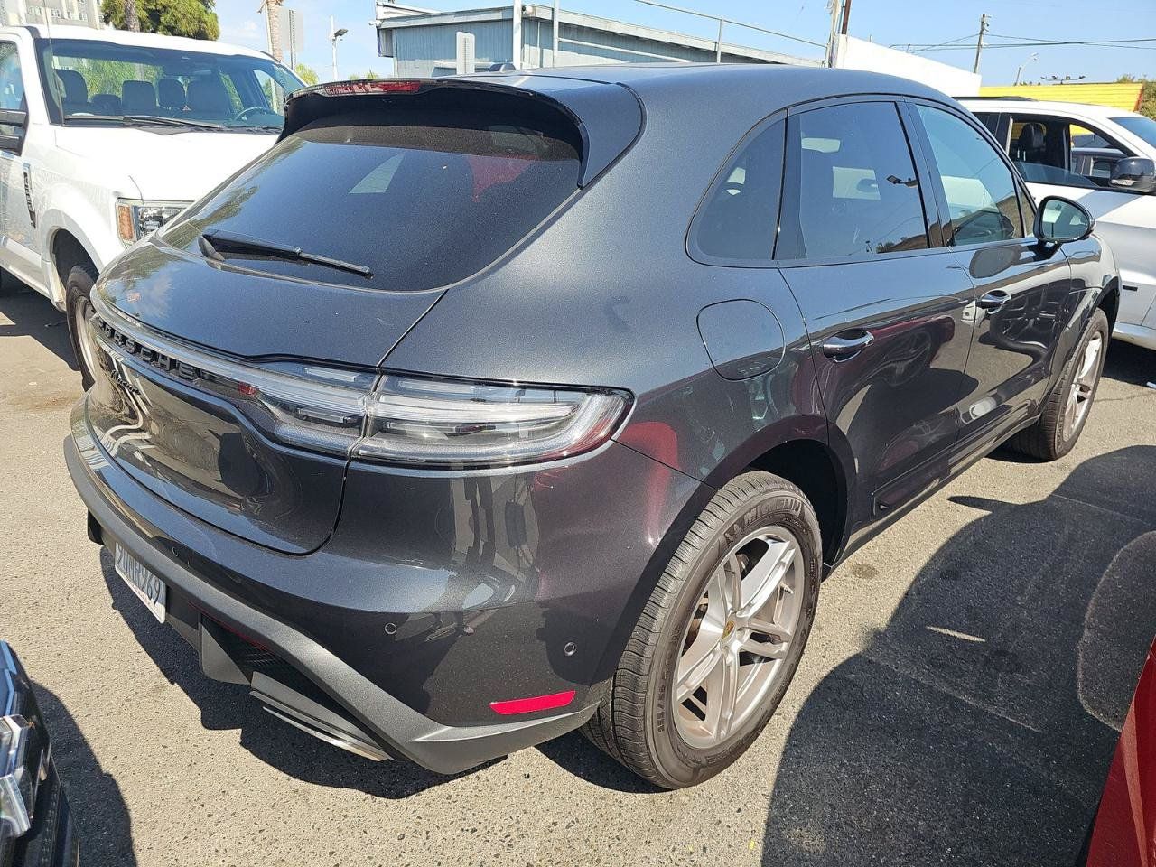 Used 2025 Porsche Macan w/ Premium Package Plus AWD/4WD image 2