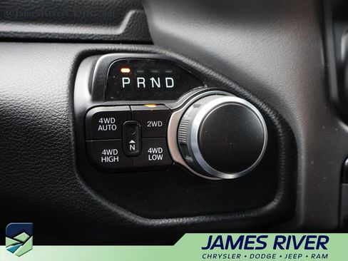 Used 2021 RAM 1500 Big Horn AWD/4WD image 32