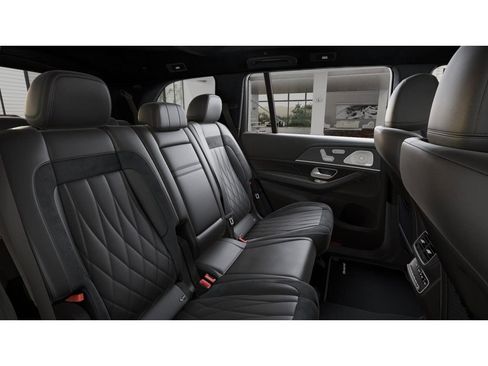 Used 2024 Mercedes-Benz GLS 63 AMG 4MATIC image 5