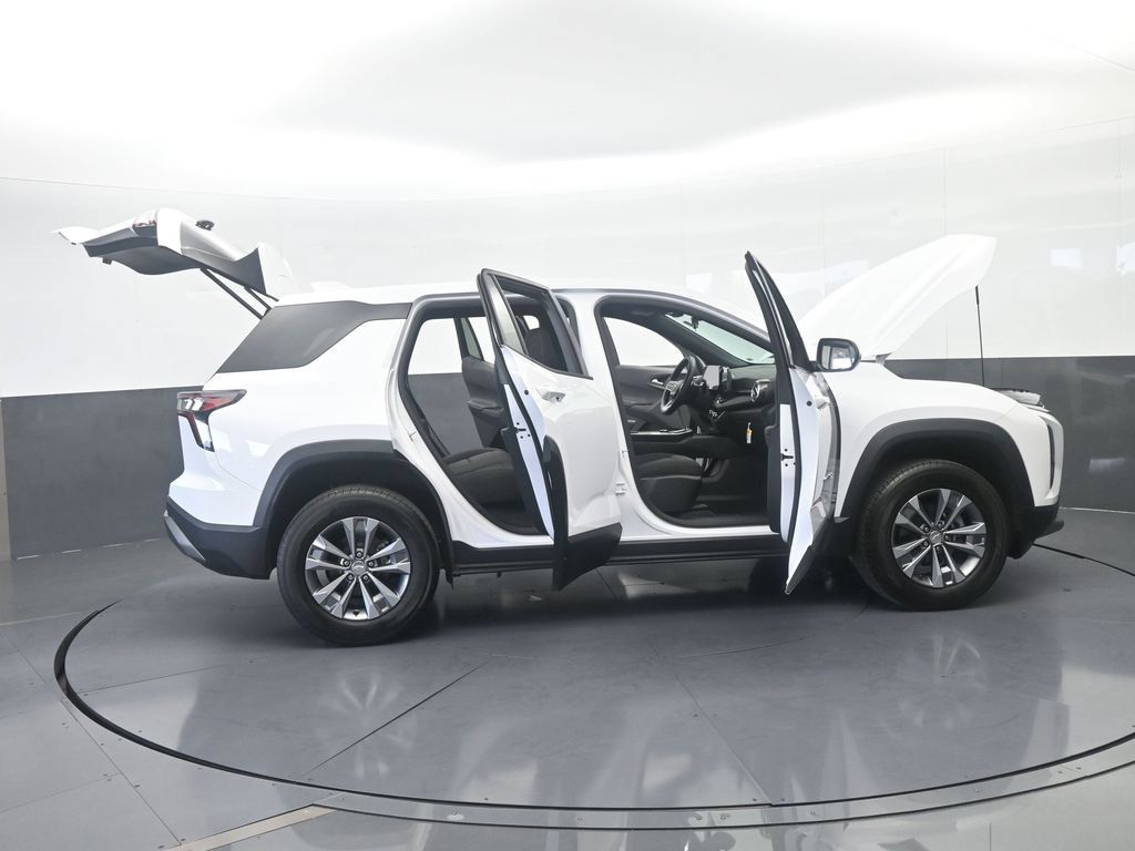 Used 2026 Chevrolet Equinox LT FWD image 68