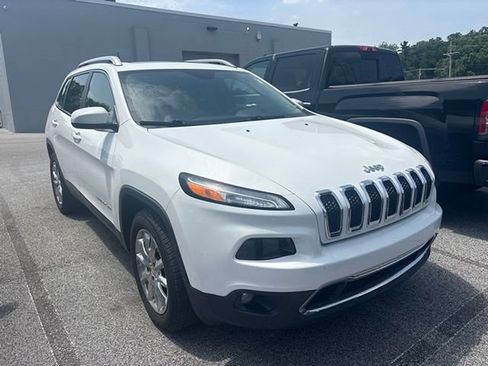 Used 2016 Jeep Cherokee Limited AWD/4WD image 3