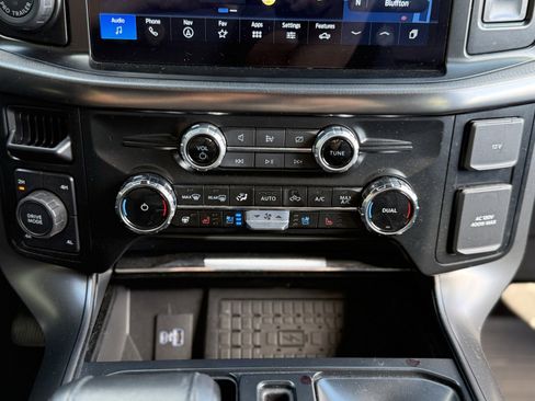 Used 2024 Ford F150 Lariat w/ Equipment Group 502A High image 29