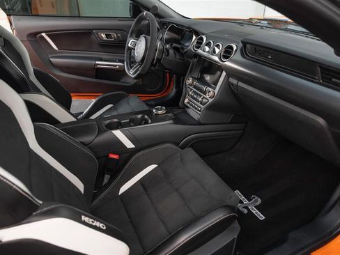 Used 2020 Ford Mustang Shelby GT500 w/ Technology Package image 34