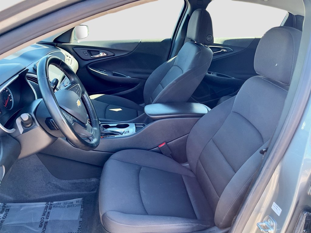 Used 2024 Chevrolet Malibu RS w/ LPO, Floor Liner Package FWD image 19