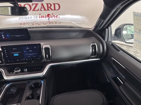 New 2025 Ford Expedition Platinum w/ Stealth Appearance Package image 13