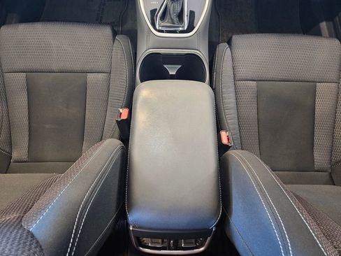 Used 2024 Subaru Outback Premium image 20