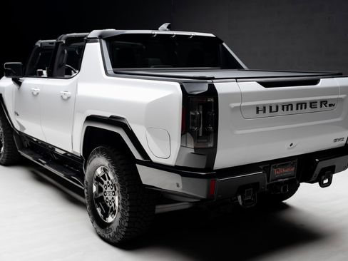 Used 2022 GMC Hummer EV Edition 1 w/ LPO, Illumination Package AWD/4WD image 28