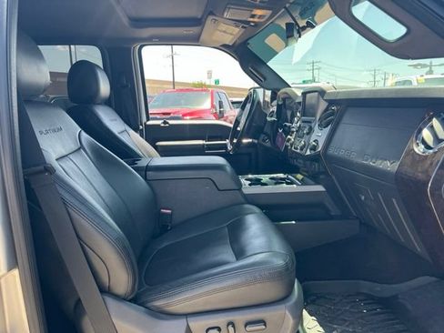 Used 2016 Ford F250 Platinum w/ FX4 Off-Road Package AWD/4WD image 10