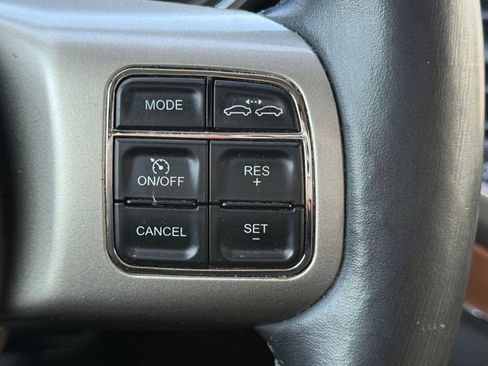 Used 2013 Jeep Grand Cherokee Overland w/ Advance Technology Group image 28