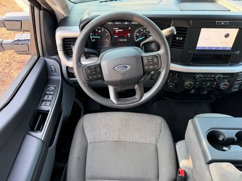 Used 2025 Ford F250 XLT AWD/4WD image 13