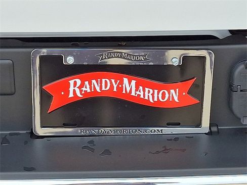 Used 2024 RAM 2500 Tradesman w/ Chrome Appearance Group image 25