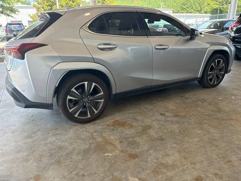 Used 2023 Lexus UX 250h FWD w/ Accessory Package (Z1) image 3
