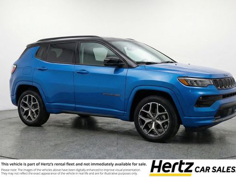 Used 2025 Jeep Compass Limited AWD/4WD image 1