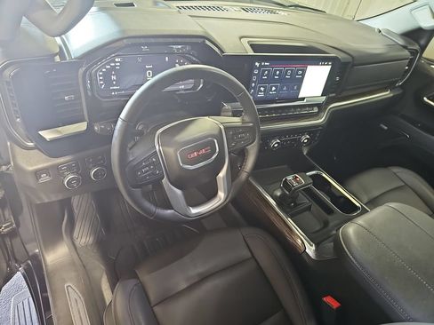 Used 2024 GMC Sierra 1500 Elevation w/ Elevation Premium Package AWD/4WD image 15