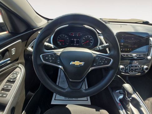 Used 2024 Chevrolet Malibu LT FWD image 12