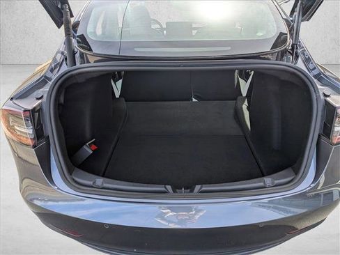 Used 2021 Tesla Model 3 Standard Range Plus image 7