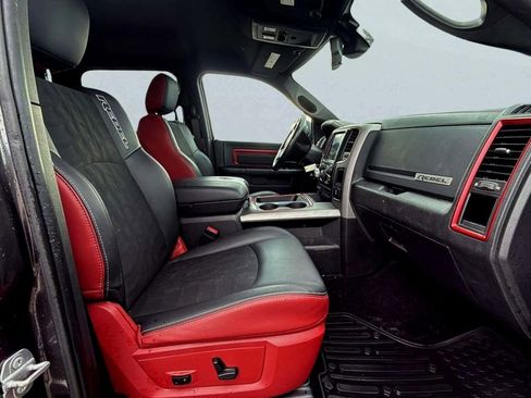 Used 2018 RAM 1500 Rebel image 16