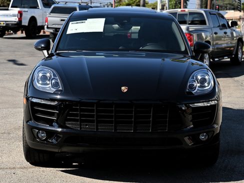 Used 2018 Porsche Macan Sport Edition AWD/4WD image 9