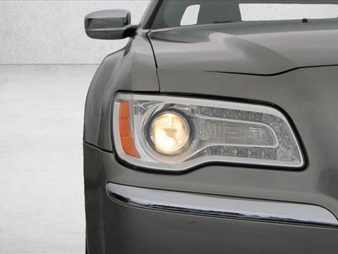 Used 2014 Chrysler 300 C AWD/4WD image 3