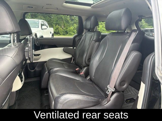 Used 2022 Kia Carnival SX Prestige FWD image 19