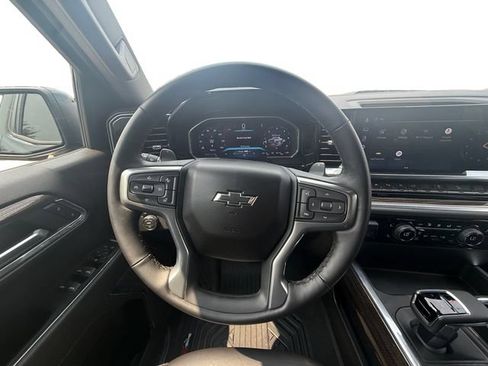Used 2026 Chevrolet Silverado 1500 LT Trail Boss w/ LT Trail Boss Premium Package AWD/4WD image 18