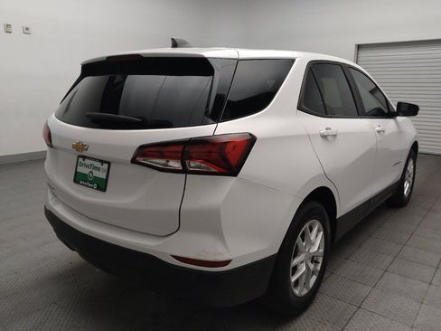 Used 2023 Chevrolet Equinox LS w/ LS Convenience Package FWD image 9