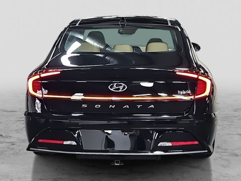 Used 2023 Hyundai Sonata Limited w/ Cargo Package image 6