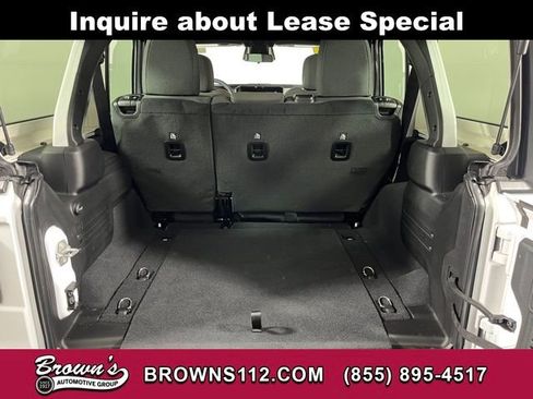 Used 2026 Jeep Wrangler Sport S image 43