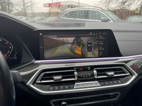 Used 2022 BMW X6 M50i w/ Executive Package image 12