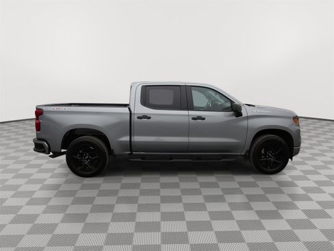 Used 2026 Chevrolet Silverado 1500 Custom image 2