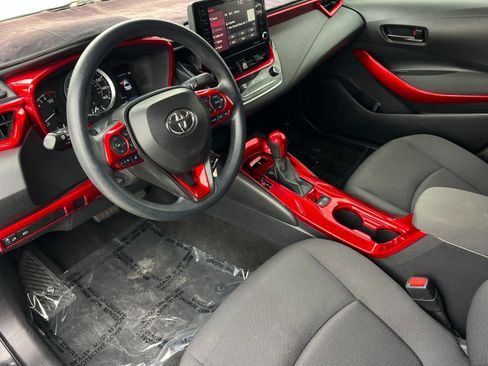 Used 2022 Toyota Corolla LE image 11