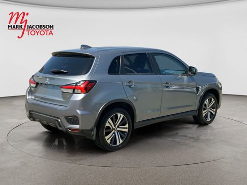 Used 2022 Mitsubishi Outlander Sport SE FWD image 5