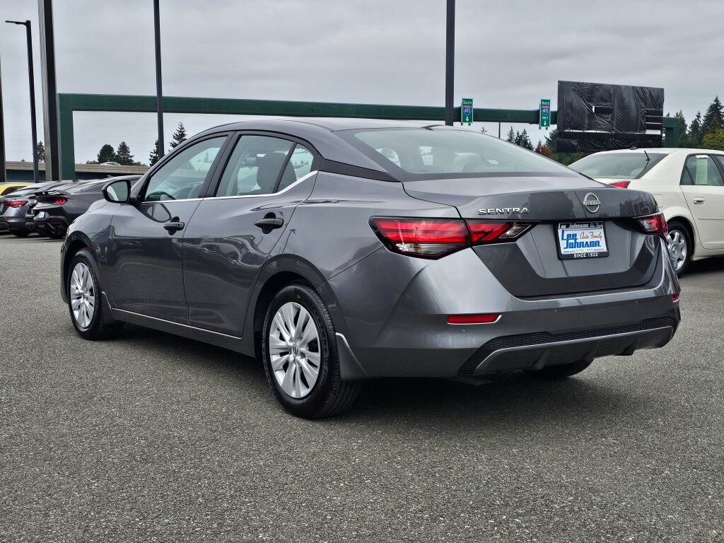 Used 2025 Nissan Sentra S FWD image 7